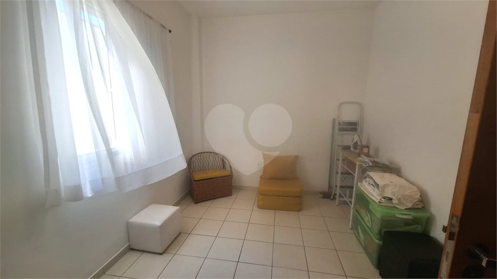 Casa à venda com 2 quartos no condomínio Karolyne, Votorantim - SP