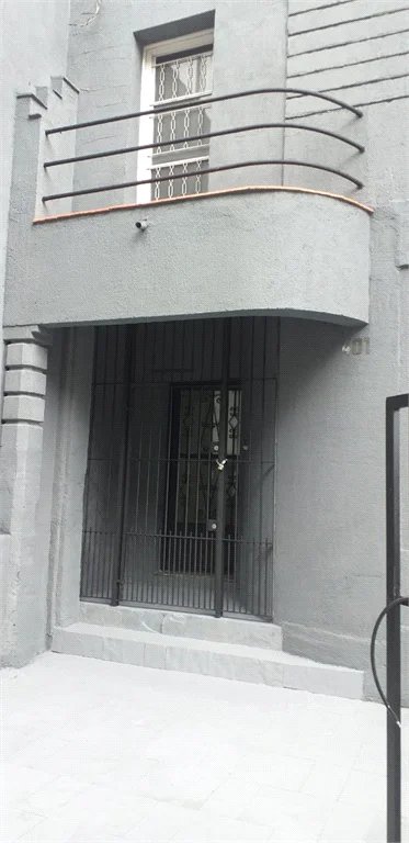 Sobrado à venda ou para alugar com 4 quartos em Água Branca, São Paulo, SP
