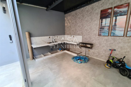 Casa à venda com 3 quartos, sendo 1 suíte, em Jardim Wanel Ville Iv, Sorocaba, SP