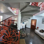 Casa à venda com 4 quartos, sendo 2 suítes, em Cidade São Francisco, São Paulo, SP