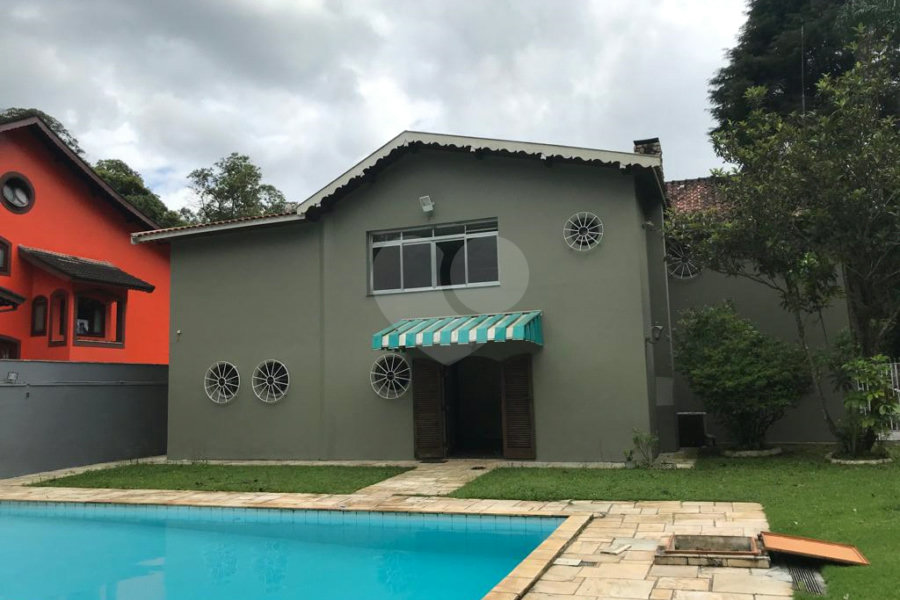 Casa à venda com 4 suítes no condomínio Alpes da Cantareira, Mairiporã - SP