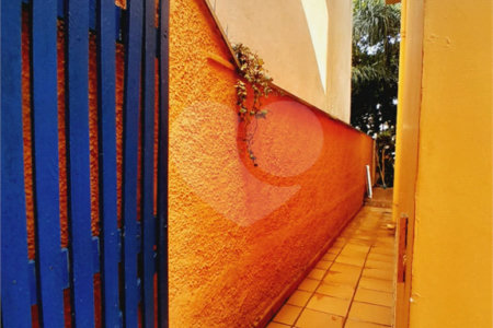 Sobrado à venda com 3 quartos em Sumaré, São Paulo, SP