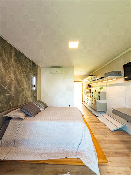 Casa à venda com 3 suítes no condomínio Primavera, Salto - SP