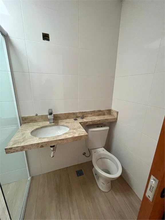 Sobrado à venda com 3 quartos, sendo 1 suíte, em Jardim Catanduva, São Paulo, SP