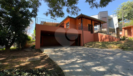 Casa à venda com 4 suítes no condomínio Vivendas do Lago, Sorocaba - SP