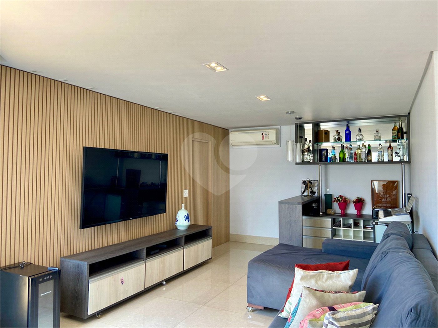 Cobertura à venda com 2 quartos, sendo 1 suíte, em Vila Mariana, São Paulo, SP