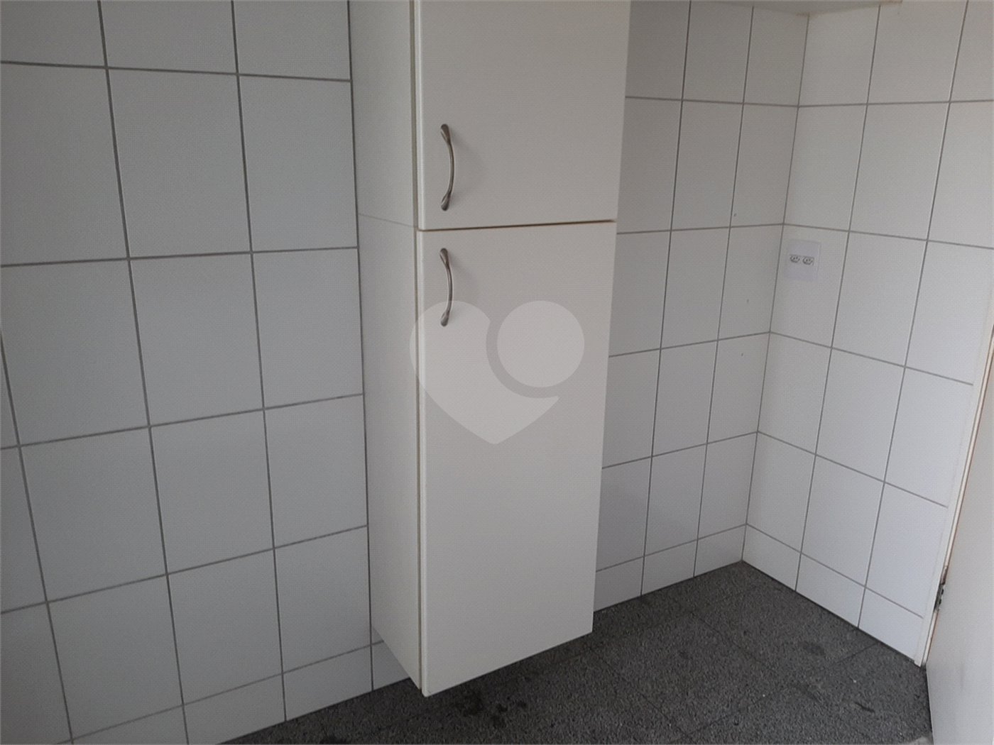 Apartamento à venda ou para alugar com 3 quartos, sendo 1 suíte,  em Vila Suzana, São Paulo, SP