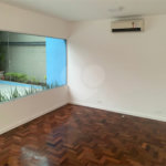 Sobrado à venda ou para alugar com 7 quartos, sendo 3 suítes, em Vila Mariana, São Paulo, SP