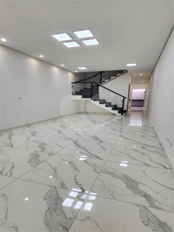 Casa à venda com 1 quarto, sendo 2 suítes, no condomínio Residencial Oliveira, São Paulo - SP
