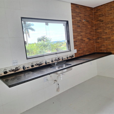 Casa em condomínio à venda com 3 suítes no Centro, Bom Jesus dos Perdões, SP