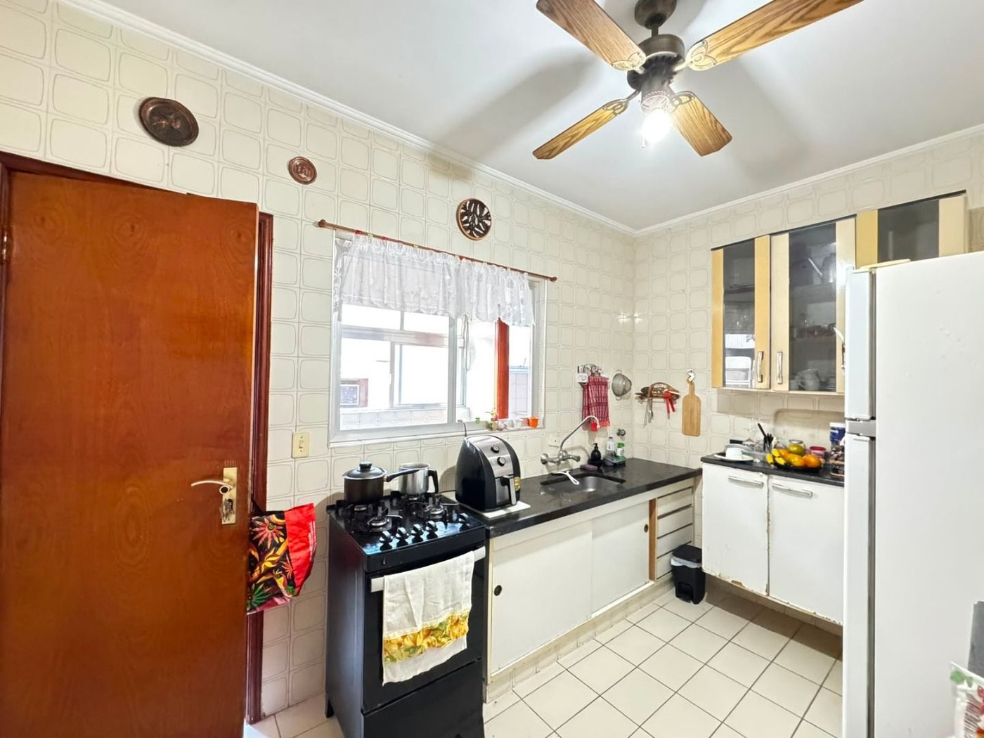 Apartamento com 3 dormitórios à venda, 150 m² por R$ 480.000,00 - Jardim Três Marias - Guarujá/SP