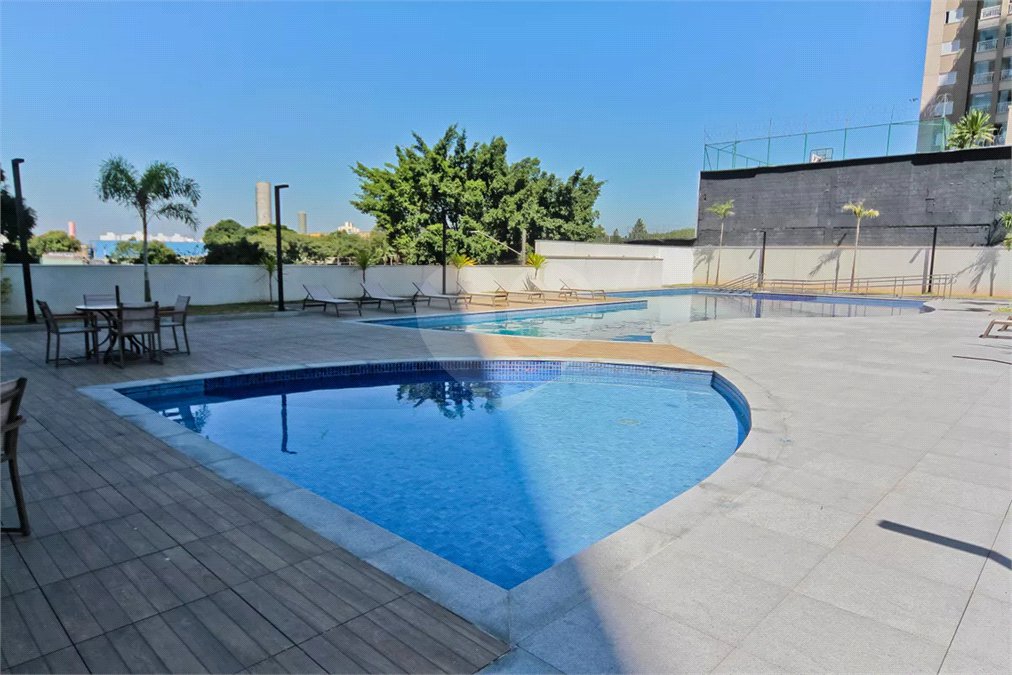 Apartamento à venda com 2 quartos, sendo 1 suíte, em Parque São Domingos, São Paulo, SP