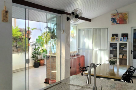 Casa com energia fotovoltaica no Terra Nova em São Carlos.