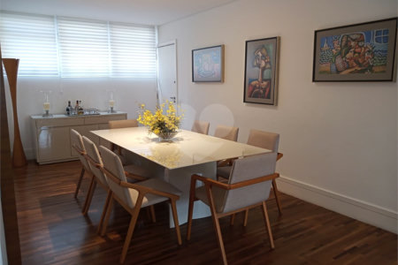 Apartamento à venda com 3 quartos, sendo 1 suíte, em Higienópolis, São Paulo, SP