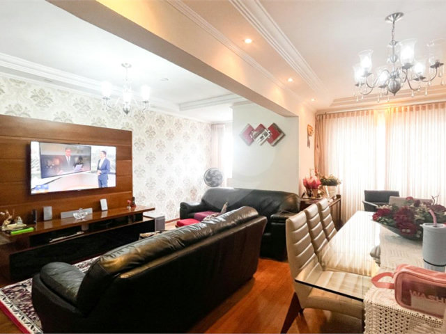 Apartamento à venda com 3 quartos, sendo 1 suíte,  em Vila Guilherme, São Paulo, SP