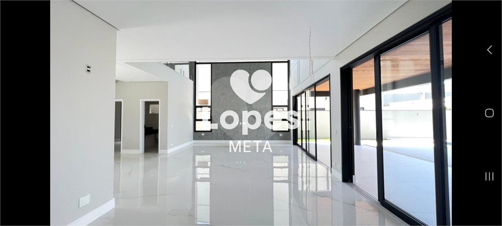Casa à venda com 5 quartos, sendo 4 suítes, no condomínio Alphaville 1, São José dos Campos - SP