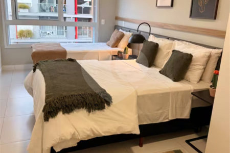 Apartamento à venda com 2 suítes em Jurerê, Florianópolis, SC