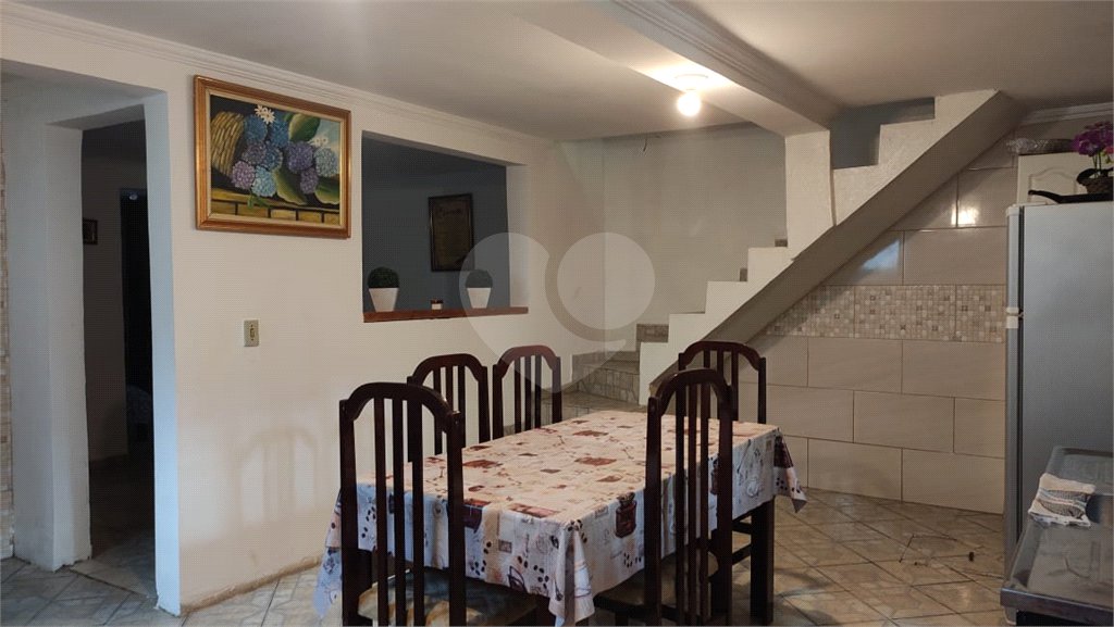 Sobrado à venda com 5 quartos, sendo 1 suíte, em Jardim Brogotá, Atibaia, SP