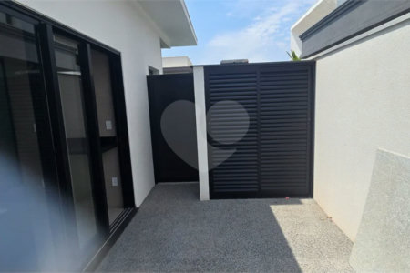 Casa à venda com 5 suítes no condomínio Parque Faber IV, São Carlos - SP