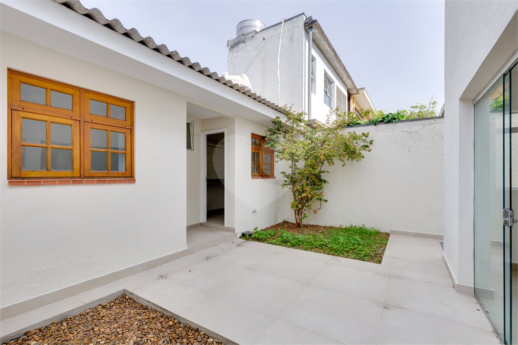 Casa de Vila à venda com 3 quartos, sendo 2 suítes, em Santo Amaro, São Paulo, SP