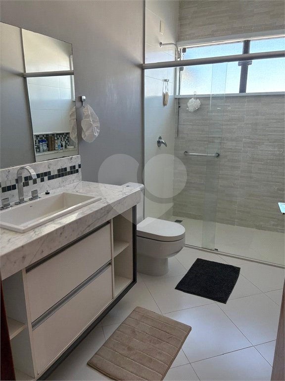 Casa à venda com 4 quartos, sendo 1 suíte, no condomínio Lagos D Icaraí, Salto - SP