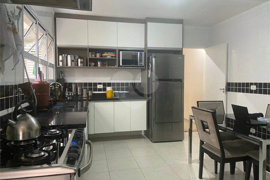 Sobrado à venda com 3 quartos, sendo 1 suíte, em Horto Florestal, São Paulo, SP