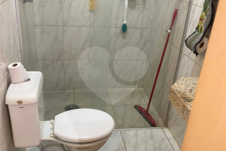 Casa à venda com 4 quartos, sendo 1 suíte, no condomínio Copacabana., Ribeirão Preto - SP