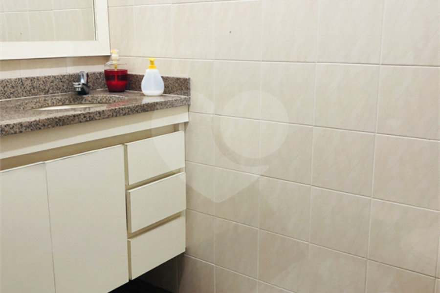 Sobrado à venda com 3 quartos em Tremembé, São Paulo, SP