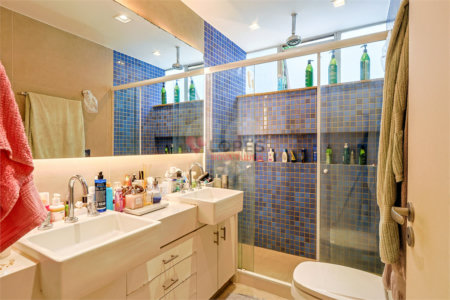 Apartamento à venda com 3 quartos, sendo 1 suíte,  em Lagoa, Rio de Janeiro, RJ