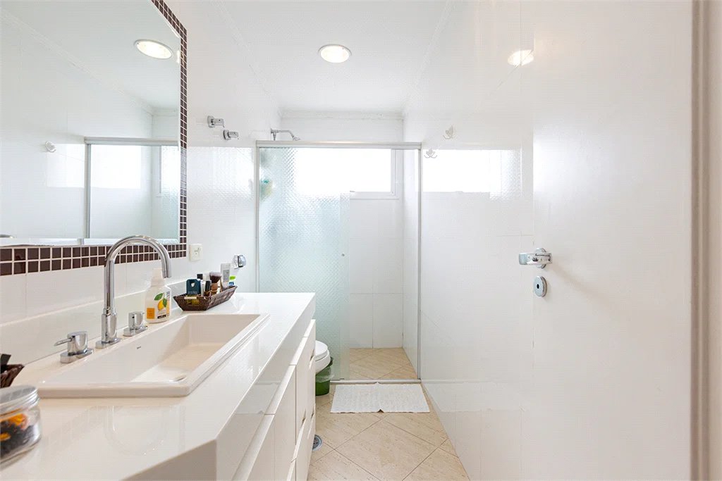 Apartamento à venda com 3 quartos, sendo 2 suítes, em Alto da Lapa, São Paulo, SP
