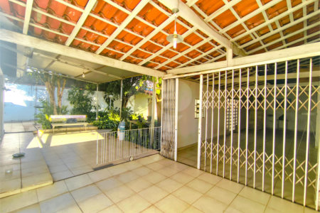 Casa para alugar com 2 quartos, sendo 1 suíte, no Centro, Indaiatuba, SP