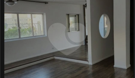 Apartamento à venda com 3 quartos, sendo 1 suíte,  em Vila Mariana, São Paulo, SP