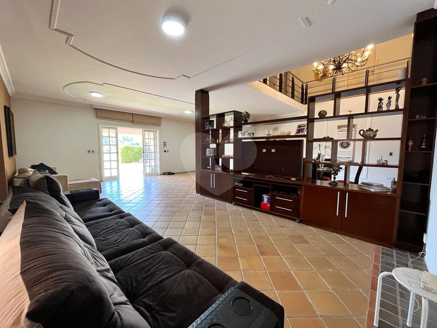 Casa à venda com 5 quartos, sendo 3 suítes, no condomínio Santa Teresa 1, Vinhedo - SP