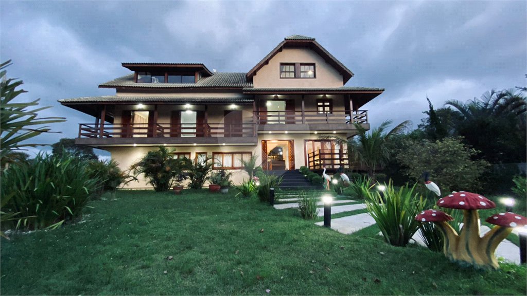 Casa à venda com 5 suítes no condomínio Suíça da Cantareira, Mairiporã - SP