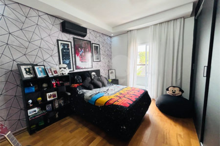 Casa à venda com 4 quartos, sendo 2 suítes, no condomínio Carmen Blanco, Sorocaba - SP