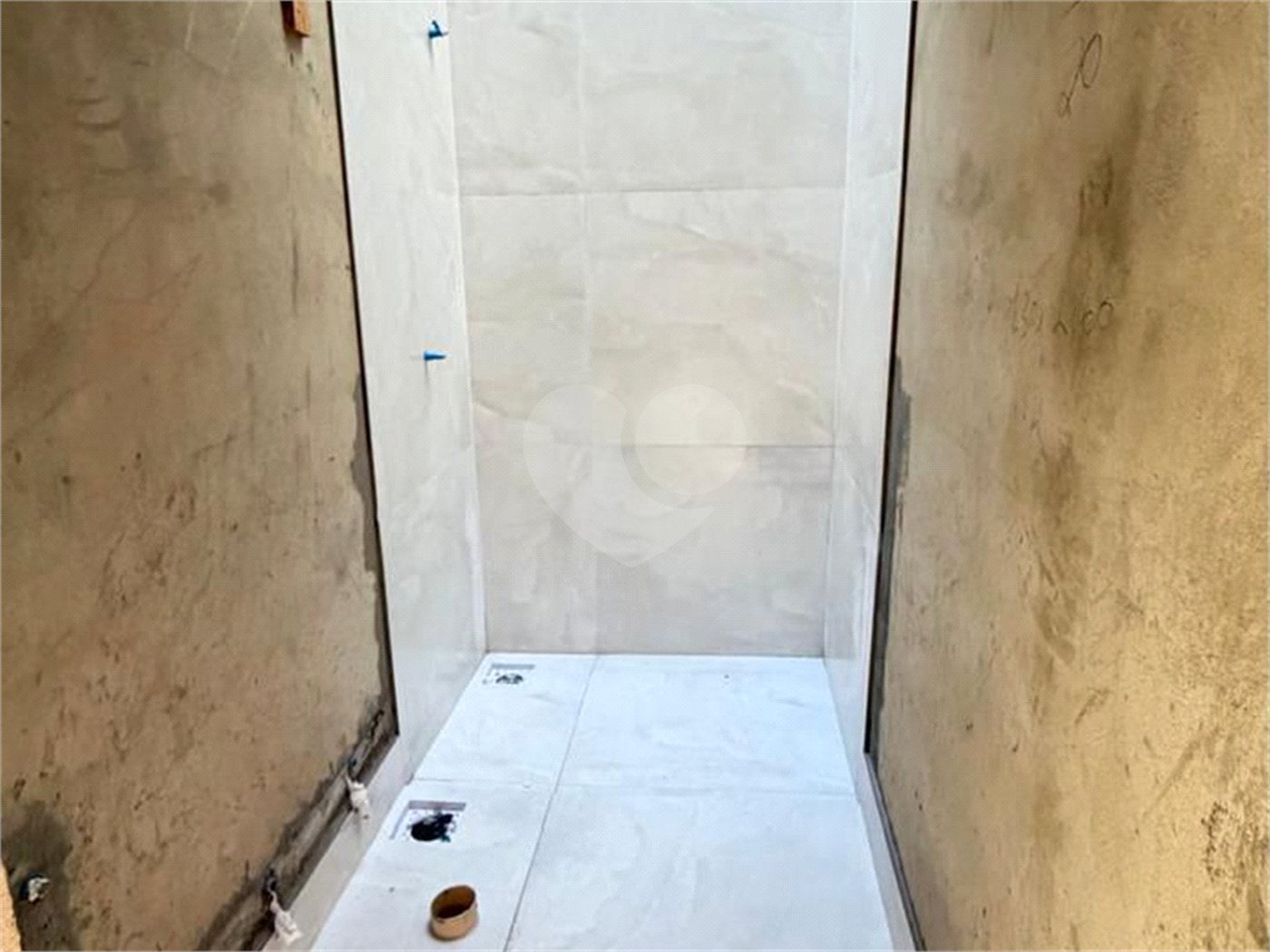 Casa à venda com 3 quartos, sendo 1 suíte,  no condomínio Horto Florestal Villagio, Sorocaba - SP