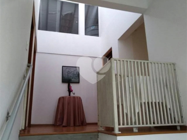 Casa à venda com 4 quartos, sendo 2 suítes, no condomínio Parque Imperial da Cantareira, Mairiporã - SP