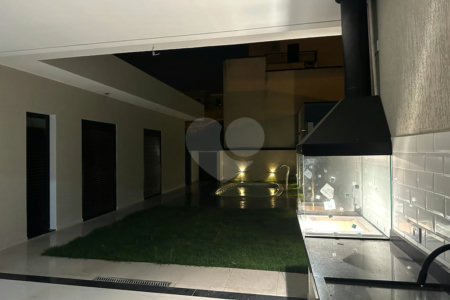 Terreno à venda com 3 suítes no condomínio Residencial Veneza, Mogi das Cruzes - SP