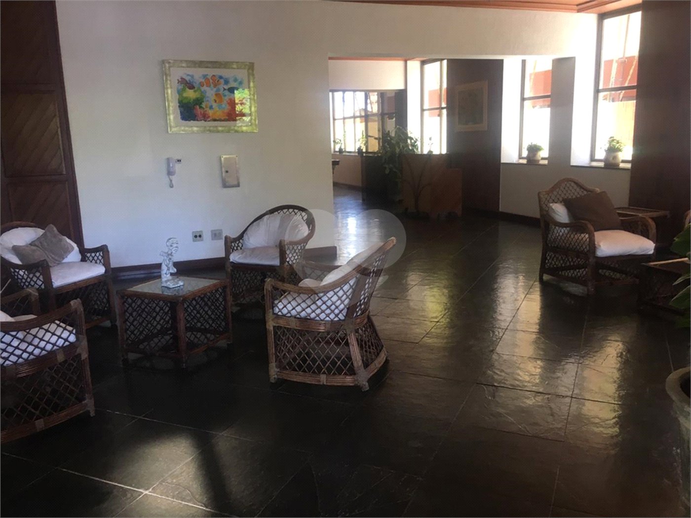 Apartamento à venda com 3 quartos, sendo 1 suíte, em Parque Enseada, Guarujá, SP