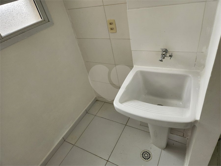 Apartamento para alugar com 2 quartos, sendo 1 suíte, em Villa DI Cesar, Mogi das Cruzes, SP