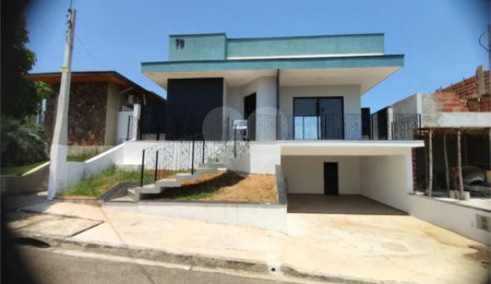 Casa à venda com 3 suítes no condomínio Terras do Vale, Caçapava - SP