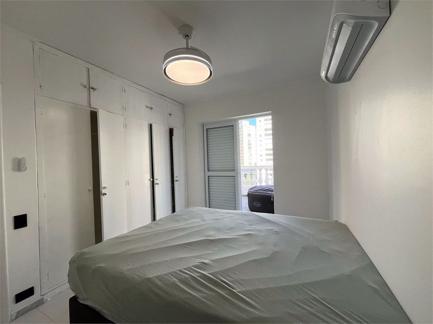 Apartamento Residencial à venda, Centro, Guarujá - AP0133.