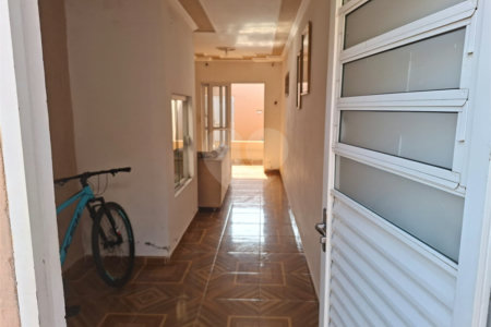 Casa à venda com 3 quartos em Cambuí, Itapetininga, SP