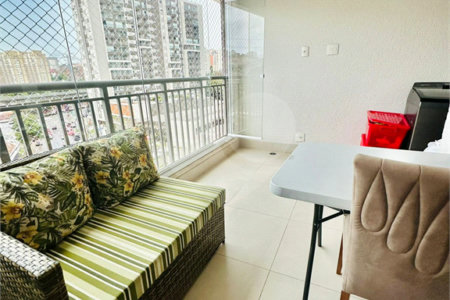 Apartamento à venda com 3 quartos, sendo 1 suíte,  em Vila Andrade, São Paulo, SP