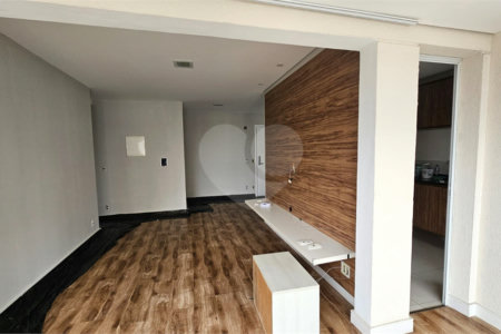 Apartamento à venda com 2 quartos, sendo 1 suíte, em Campo Belo, São Paulo, SP