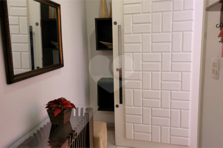 Sobrado à venda com 3 quartos, sendo 1 suíte, em Vila Romana, São Paulo, SP