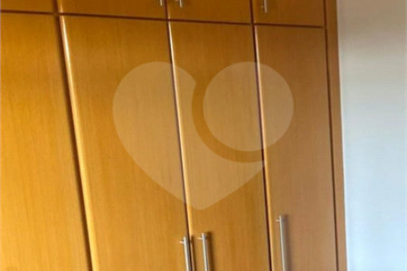 Sobrado à venda com 3 quartos, sendo 1 suíte,  em Jardim Selma Helena, Poá, SP