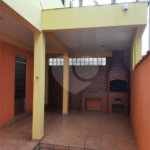 Sobrado à venda com 3 quartos, sendo 1 suíte, em Portal da Primavera, Cotia, SP