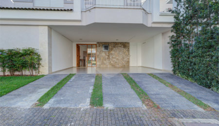 Casa à venda com 4 suítes no condomínio Ville de Marseille, São Paulo - SP