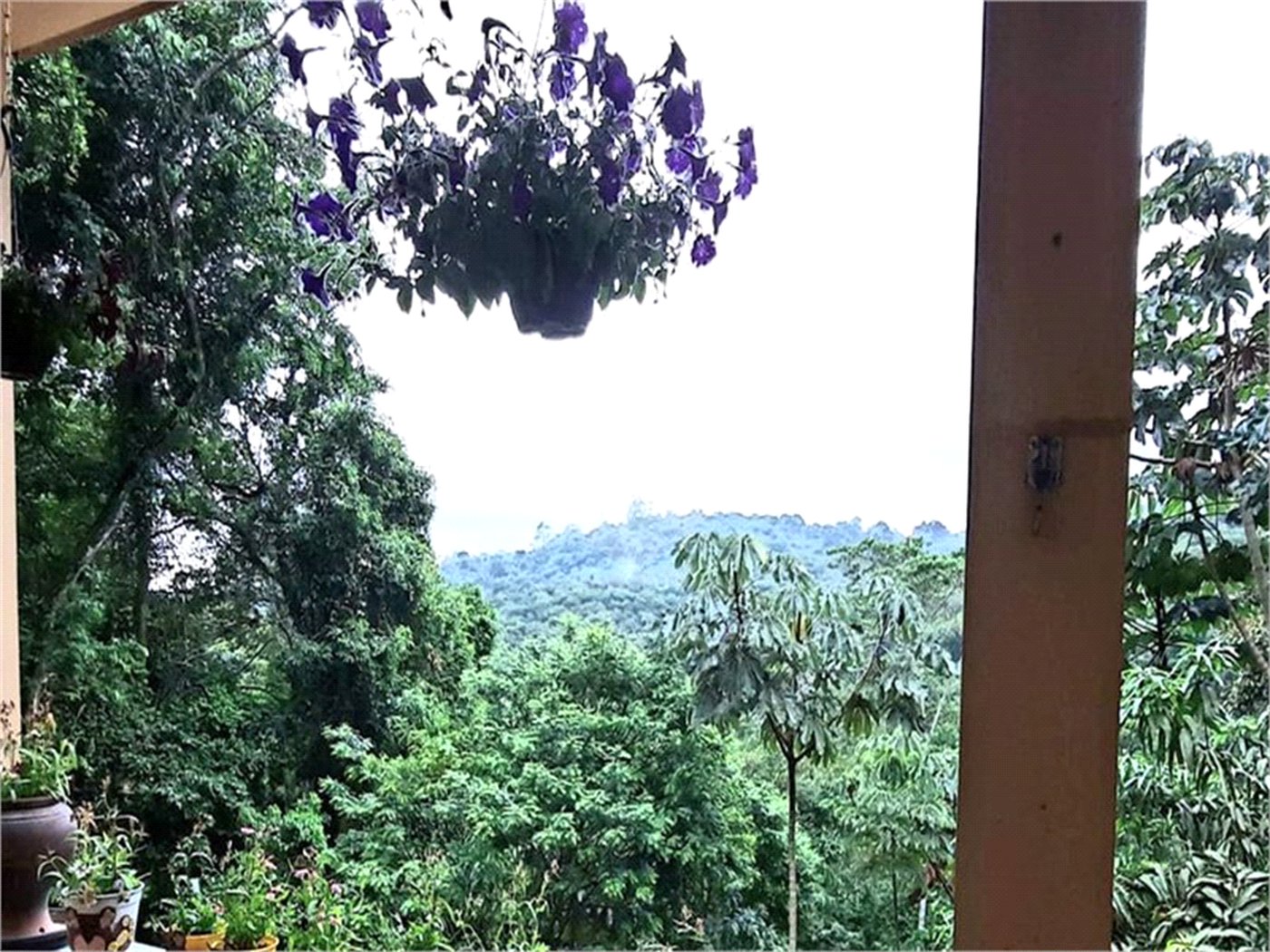 Casa à venda com 5 quartos, sendo 2 suítes, no condomínio Alpes da Cantareira, Mairiporã - SP